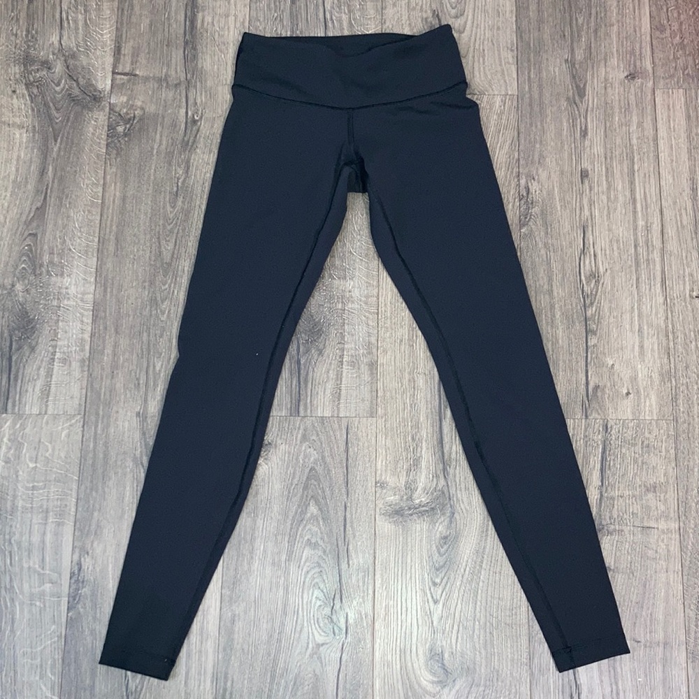 Lululemon leggings black